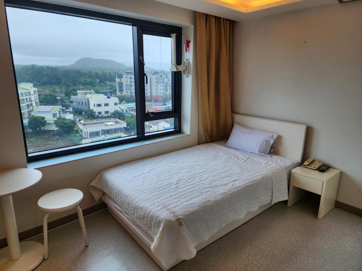 Rezion Hotel Szogüpho Kültér fotó