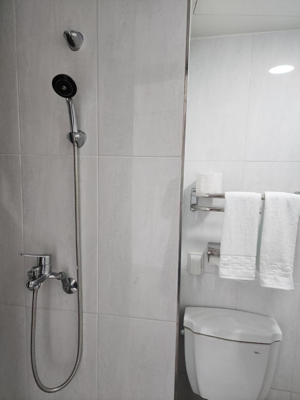 Rezion Hotel Szogüpho Kültér fotó