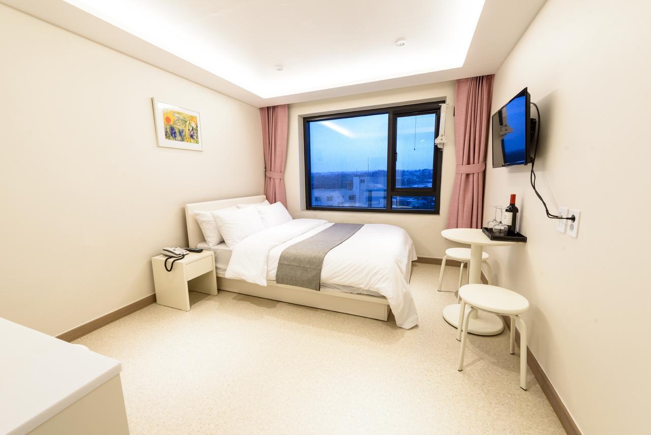 Rezion Hotel Szogüpho Kültér fotó