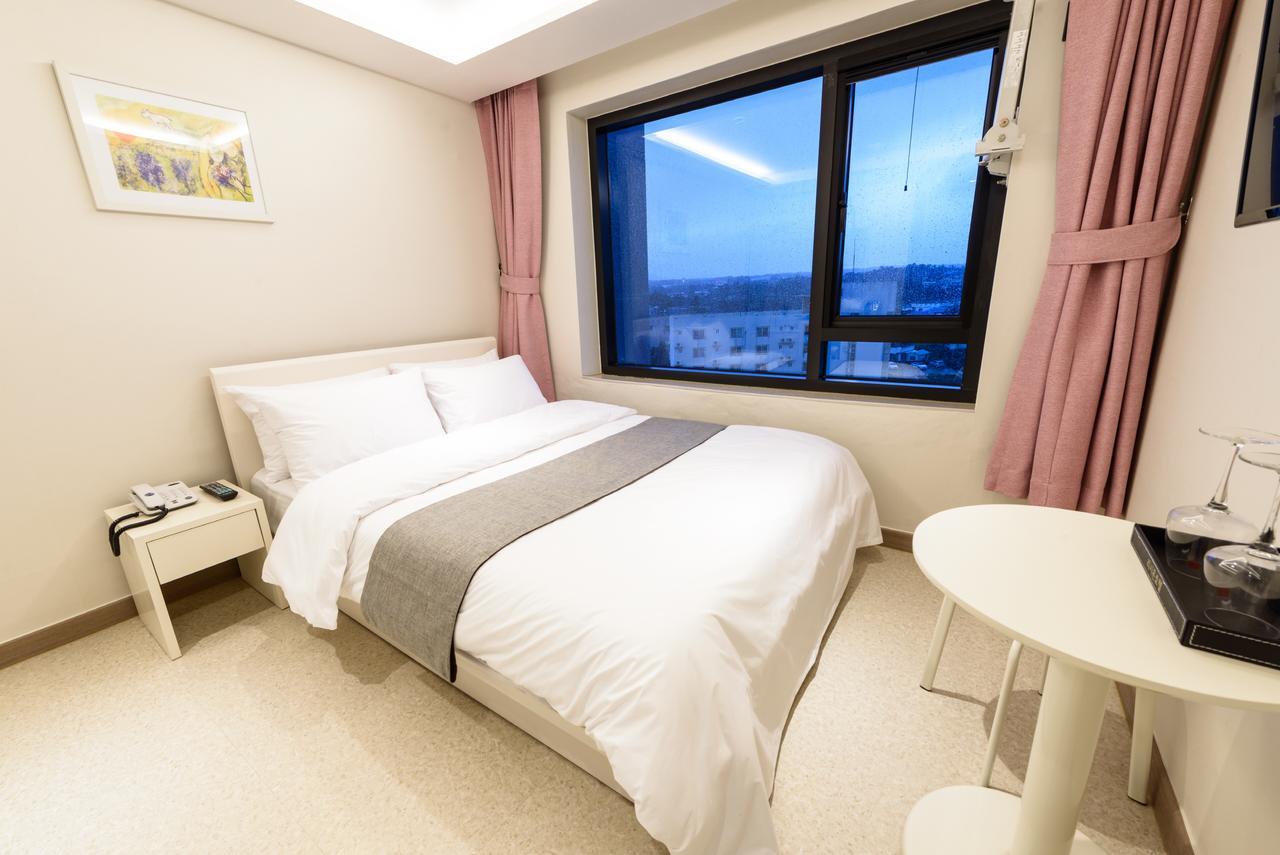 Rezion Hotel Szogüpho Kültér fotó